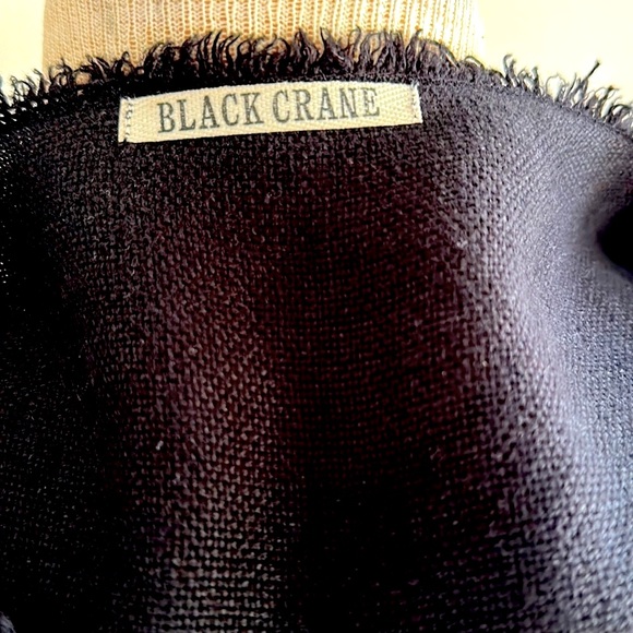 Black Crane Linen Blouse. Elegant and Understated. Size 10 or 12 - Picture 3 of 6